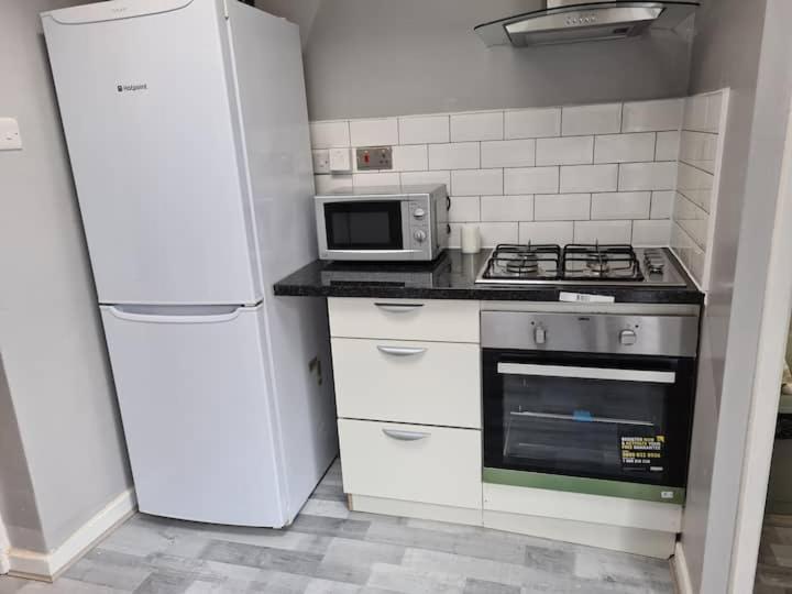 Апартаменты Next To Liverpool Stadium Экстерьер фото
